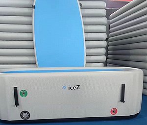אמבטיית קרח מתנפחת זוגית iceZ Oval XL אמבטיית קרח מתנפחת זוגית iceZ Oval XL
